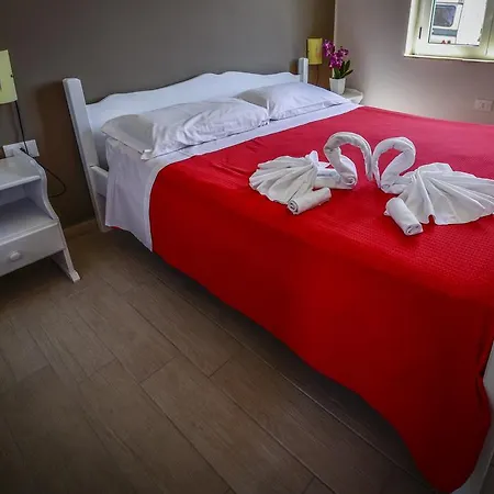 Marina Di Village Club *