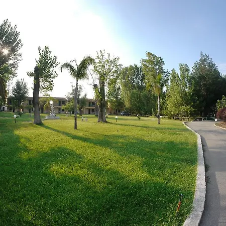 Marina Di Village Club רוסאנו