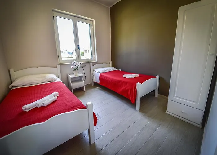 Marina Di Village Club רוסאנו