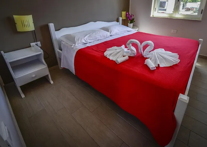 Marina Di Village Club *