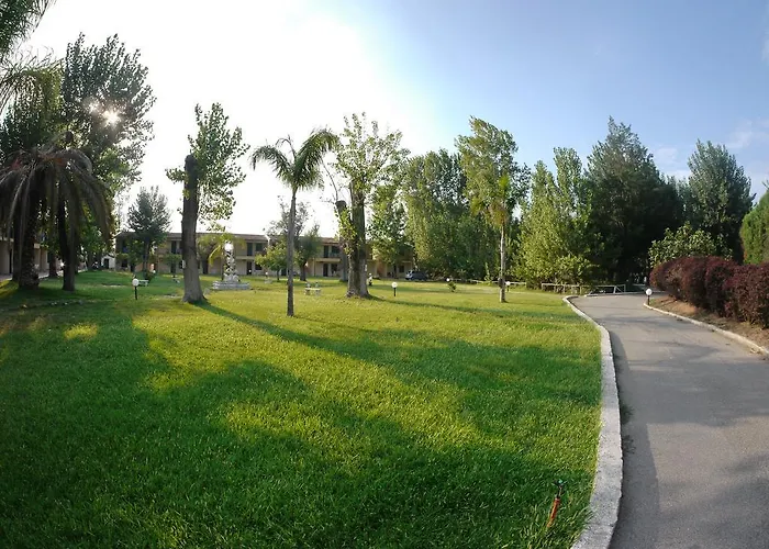 Marina Di Village Club רוסאנו